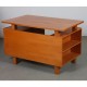 Bureau vintage en bois datant des années 1970 - 