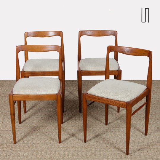 Suite de 4 chaises éditées par le fabricant Drevotvar, 1960 - Design d'Europe de l'Est