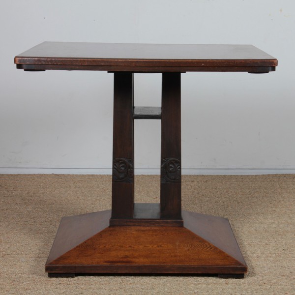 Games table from the 1930s - 